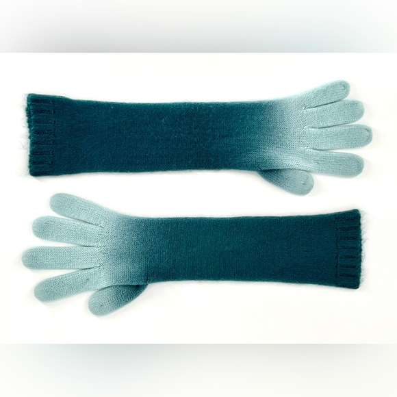 NWOT Simply Vera Vera Wang Knit Scarf & Ombré Gloves - Picture 8 of 12